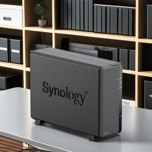 Synology DiskStation DS124 DiskStation 2U Rack Solución de almacenamiento de red 2U Servidor NAS de red de nube privada - Product Image 1