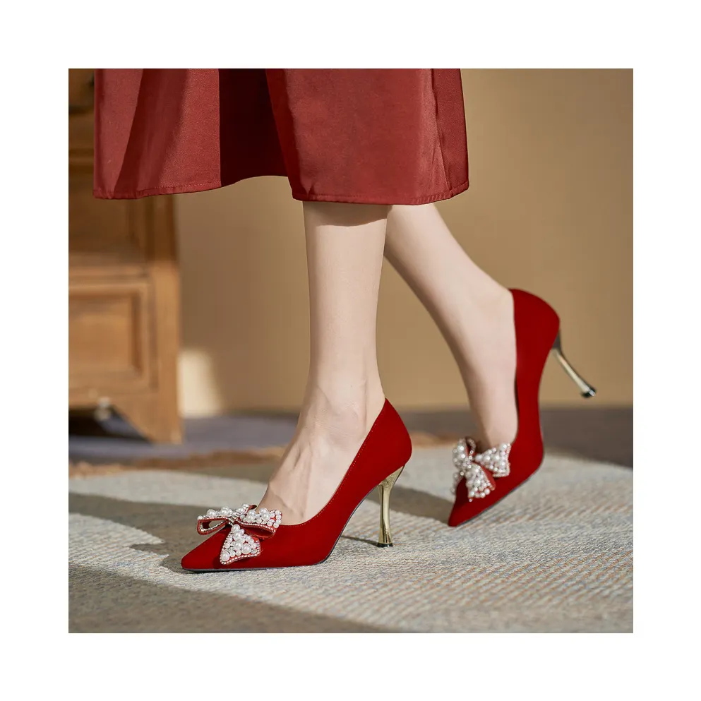 उच्च गुणवत्ता वाले स्फटिक मोती धनुष पोशाक जूते लक्जरी लाल साबर पंप 5/7/8.5 सेमी पतली एड़ी दुल्हन के लिए शादी के जूते