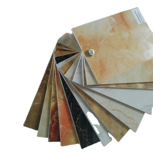 גיליון שיש <span class=keywords><strong>pvc</strong></span> בשימוש נרחב במקומות שונים, מכירה חמה באיכות גבוהה חיים ארוכים באיכות גבוהה. חיי השירות הם לפחות 10 שנים.