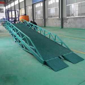 Puente de embarque móvil Carretilla elevadora plataforma de descarga de contenedores Pista de rampa manual