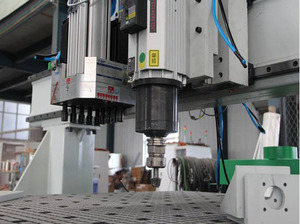BCAM completamente automatica 1325 1530 nidificazione Atc legno CNC Router macchina con carico e scarico automatico