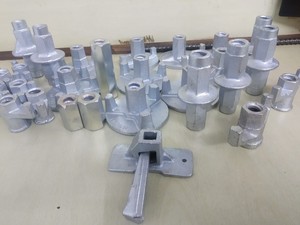 型枠鋳造からの建設タイロッド材料を構築するための工業デザイン亜鉛メッキラピッドクランプウェッジクランプ