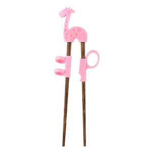 Ayudante de palillos de aprendizaje y entrenamiento de bebés y niños de madera reutilizable de animales de dibujos animados. Adecuado para bebés principiantes. - Product Image 4
