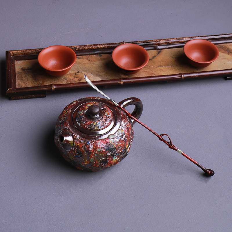 Lacquer-wrapped tea pick