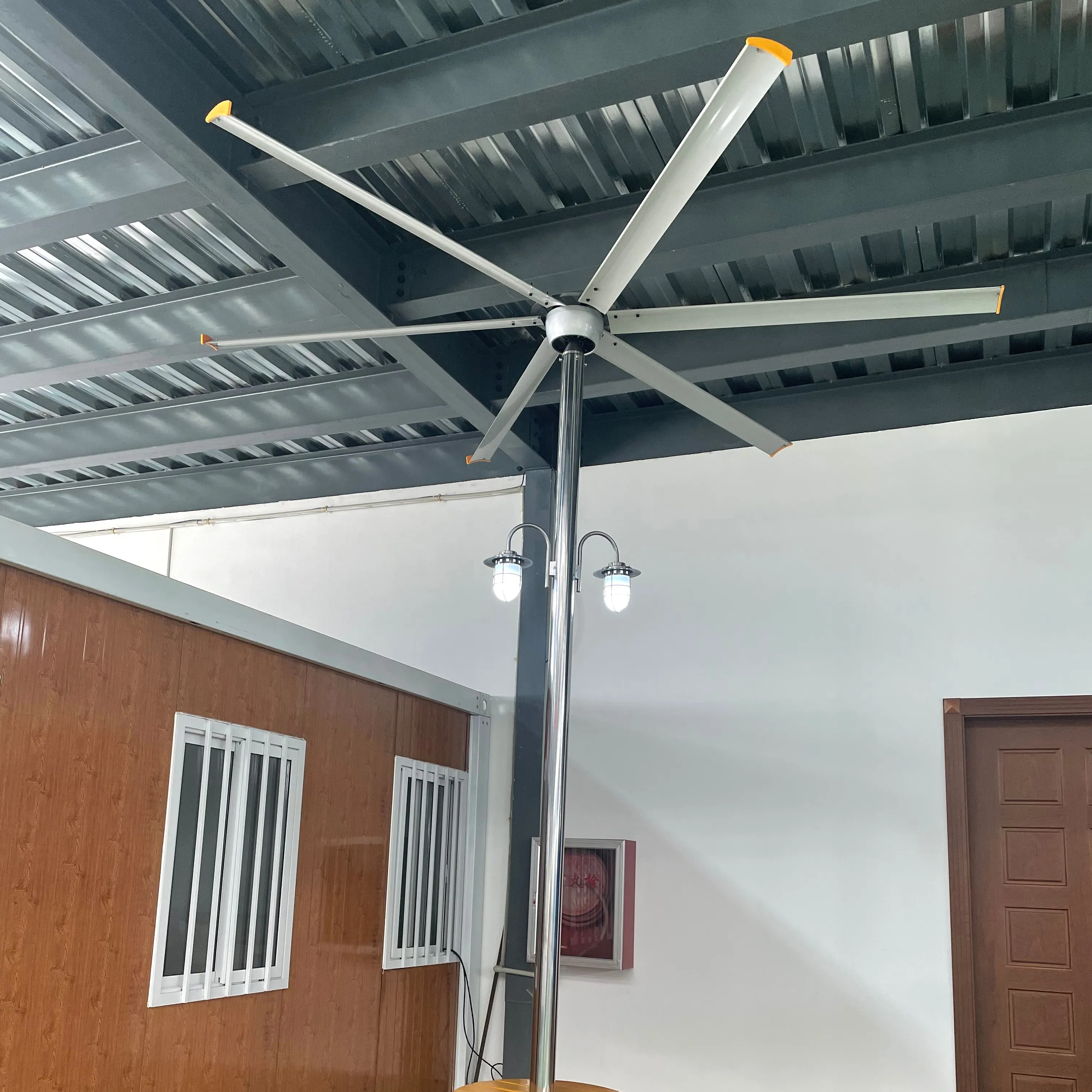 Außerhalb Bar stehend 11ft AirPole Fan mit großem natürlichen Wind