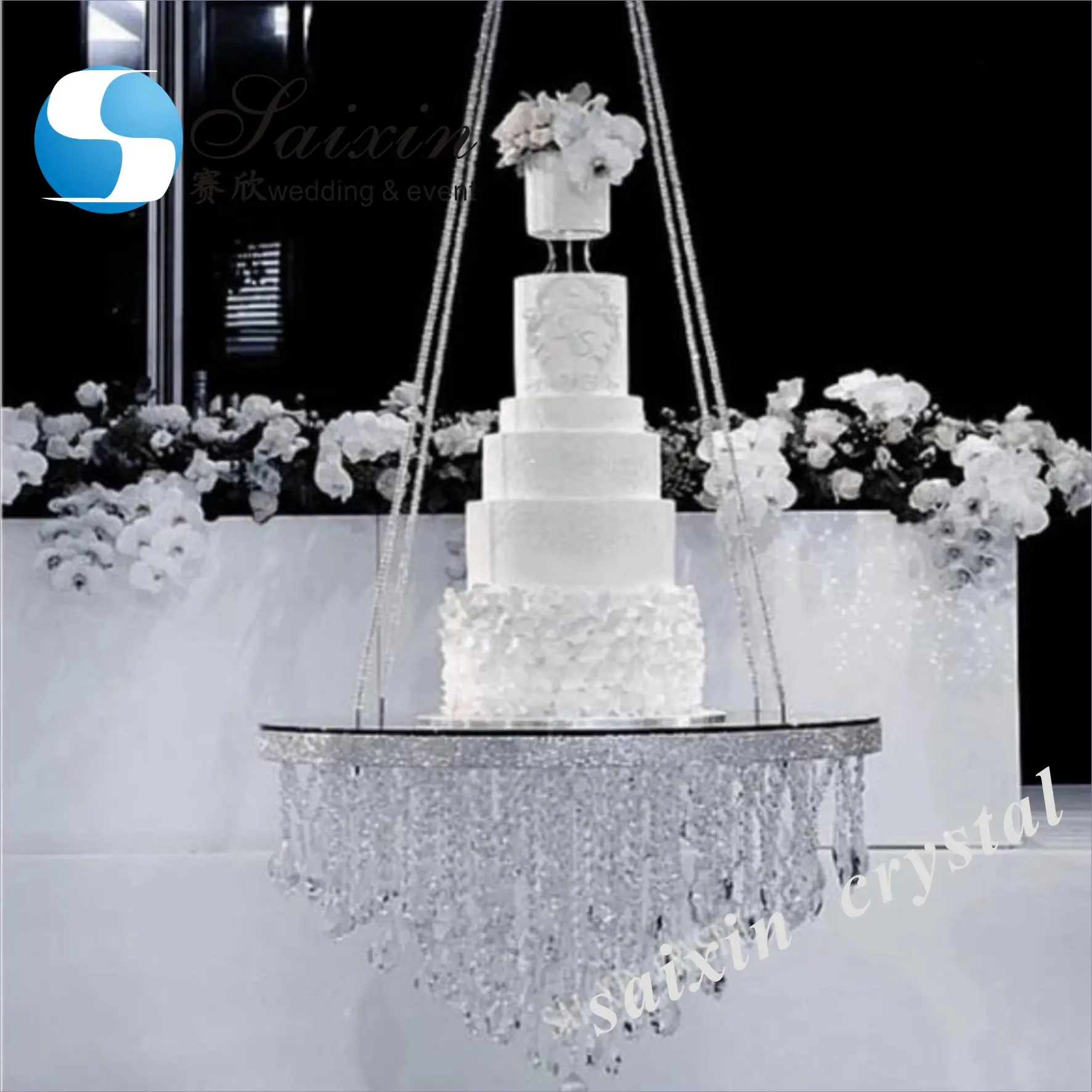 Lustre moderne suspendu support de gâteau avec des cristaux pour la décoration de mariage