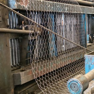 Full <strong>Automatic</strong> <strong>Hexagonal</strong> Wire Mesh Fence <strong>Netting</strong> <strong>Machine</strong>/Gabion <strong>Machine</strong>