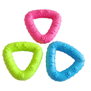 Các thiết kế mới nhất bán buôn TPR cao su tam giác chơi công cụ Pet mài răng cắn kháng Chew đồ chơi - Product Image 1