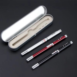 Strumento penna multicolore con luce a Led e stilo penna a sfera pieghevole 4 in1 luce a Led piegata con penna puntatore Laser Led rosso chiaro - Product Image 3