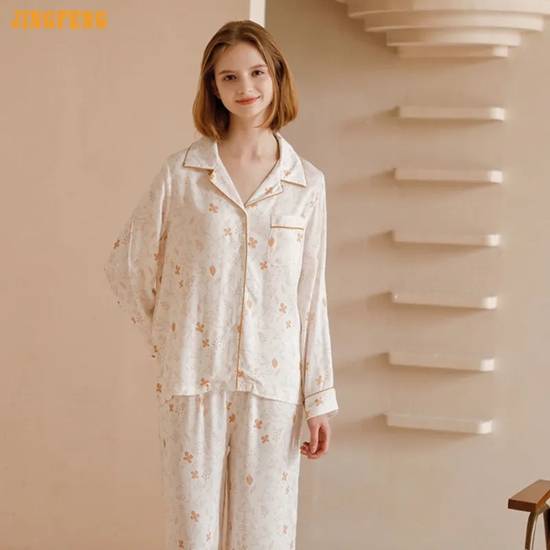 Pyjamas OEM personnalisés pour femmes Vêtements de nuit confortables Pyjamas à fleurs en satin de coton pour filles en viscose de bonne qualité