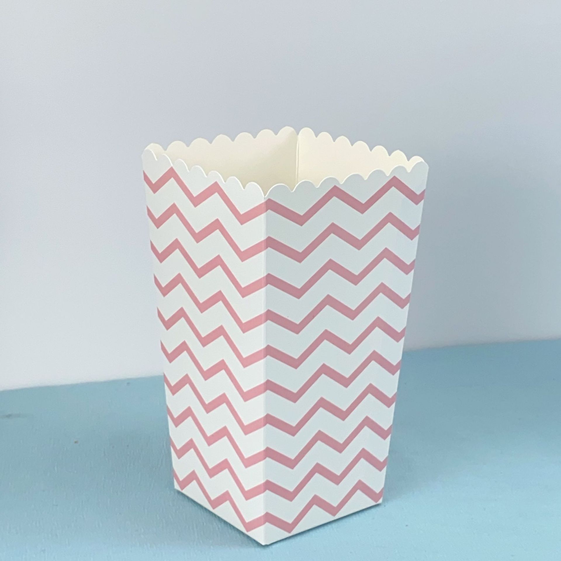 trompette vague rose-5x7x12cm-250g carton blanc