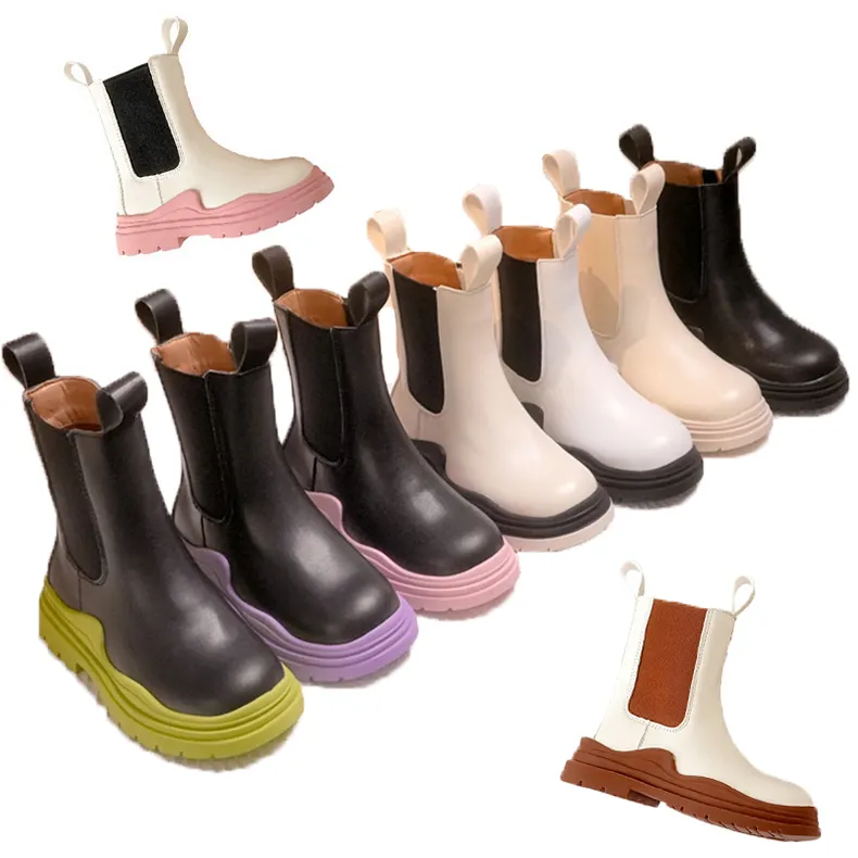 2023 Botas de neumáticos para niños Zapatos de diseñador para niños Proveedores Zapatillas de deporte de lujo para niños Botas de cuero PU Chelsea para niños Superventas de moda