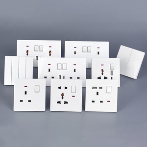 Presa Uk normale multifunzione a parete commutata 3 pin di potenza universale 13 amp doppia presa