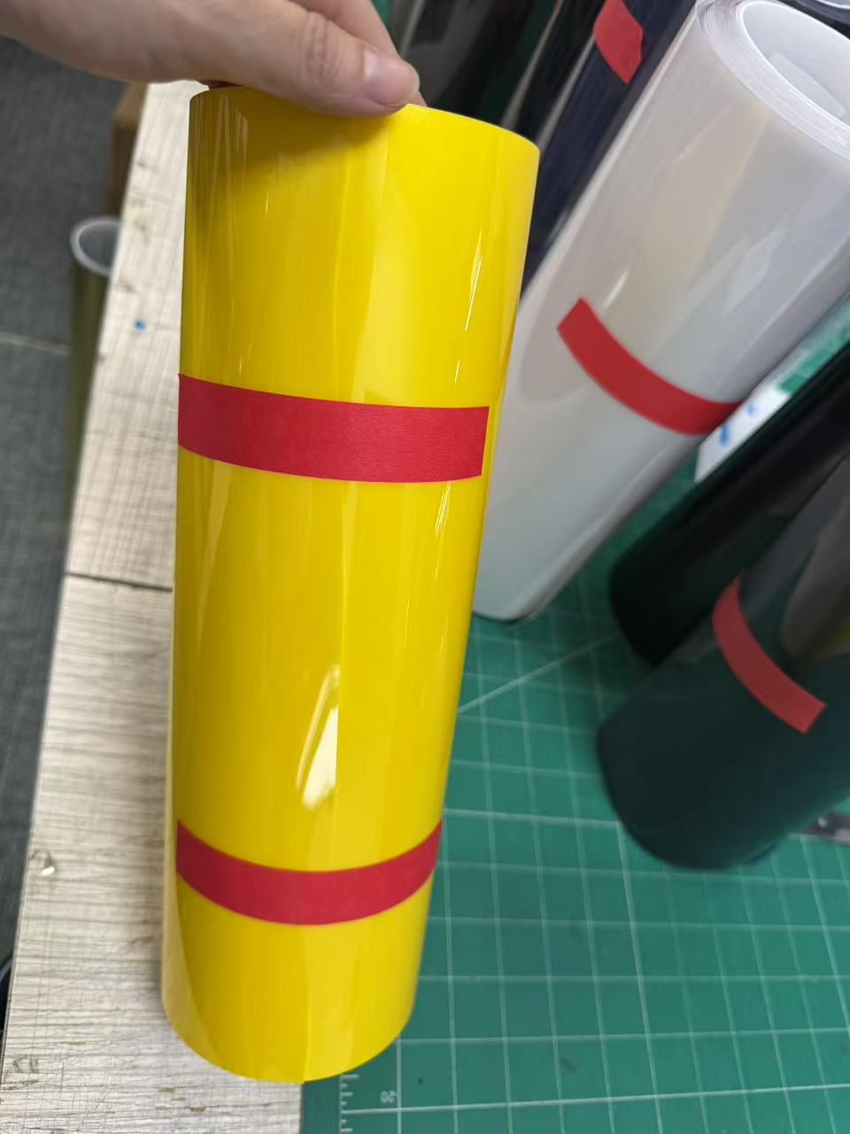 Jaune