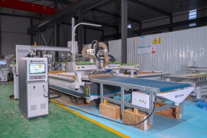 Schrankherstellungsmaschine 3D automatisches Beladung-Entladungstische atc cnc-fräsmaschine mit Werkzeugmagazin atc cnc-fräse - Product Image 6