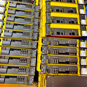 Fanuc เซอร์โวไดรฟ์ A06B-6102-H215 # H520 แกนเครื่องขยายเสียงโมดูลเซอร์โวไดรฟ์ Fanuc CNC Controller