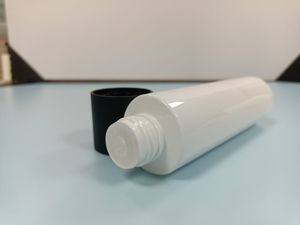 化妆液体精油高品质化妆品塑料pet瓶带盖 - Product Image 3