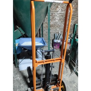 Apilador de carga y descarga accionado por transpaleta hidráulica Manual de nueva condición con plataforma de elevación eléctrica para carretilla elevadora - Product Image 3