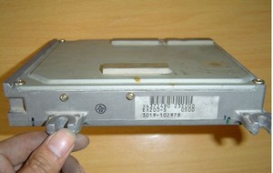 Sk135 <strong>computer</strong> box cpu <strong>controller</strong> YY22E00022F5 SK135SR-1E,SK135-1 engine <strong>controller</strong> ecu <strong>controller</strong>