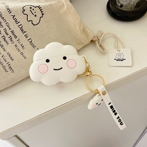 Beats Studio Buds用の最新の到着PVCラブリークラウドキーホルダーワイヤレスイヤホンカバーケース - Product Image 4