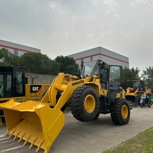 Venda quente Komatsu WA320-5 3ton Carregadores Japão Venda Original Forte Força De Elevação Fácil Carga De Descarga Eficiente 4 ton Incluído