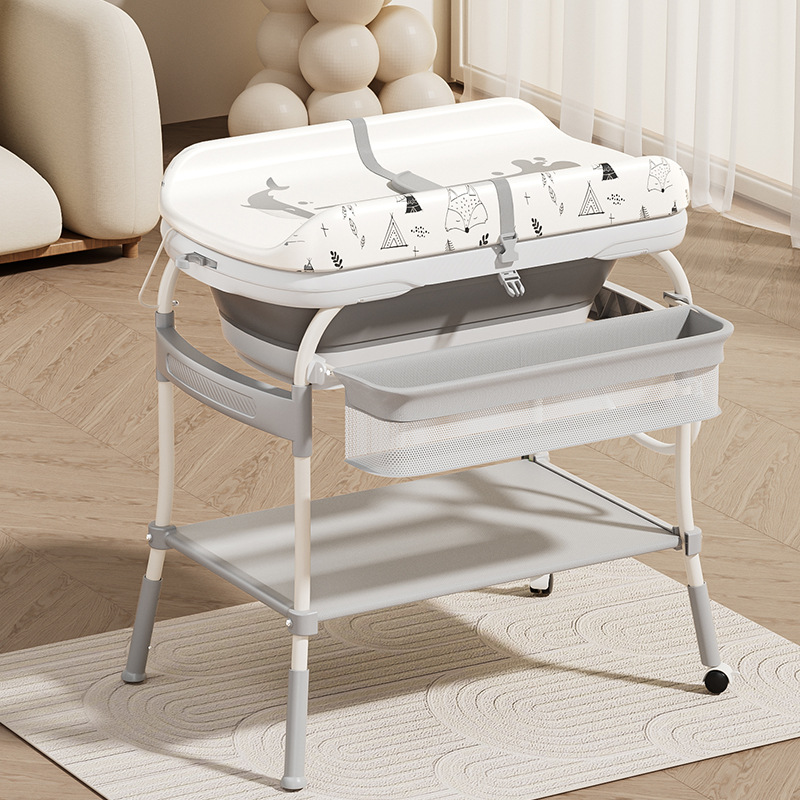 Support à couches + baignoire