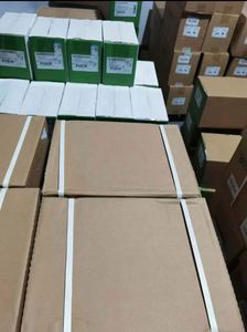 140ACO13000 Modicon 8O аналоговый выходной модуль PLC программируемый логический контроллер - Product Image 2