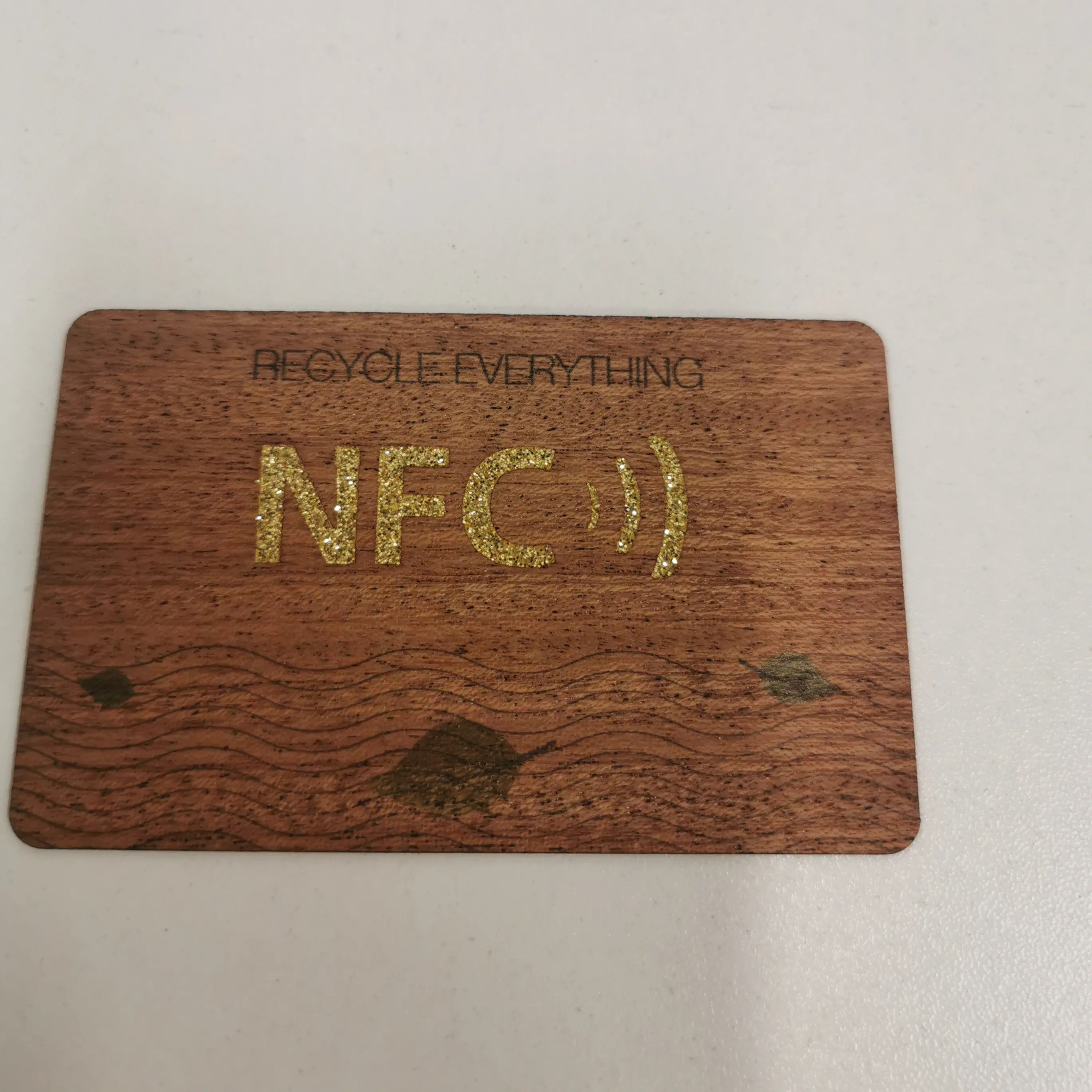 מותאם אישית באיכות גבוהה RFID כרטיסי ביקור NFC 213 216 כרטיס עבור אוטומטי להיפתח באתר או URL על ידי טלפון נייד
