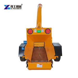 Frantoio di legno resistente per la lavorazione rami di albero tronchi e rifiuti di legno con alta efficienza e costruzione durevole - Product Image 5
