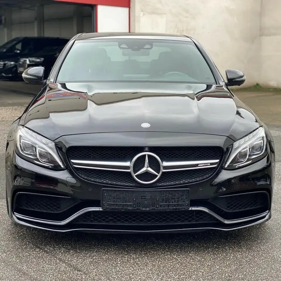 Sử dụng mercedes-benzs C63 Amg để bán tại giá Đấu Giá tay trái và tay phải ổ đĩa có sẵn