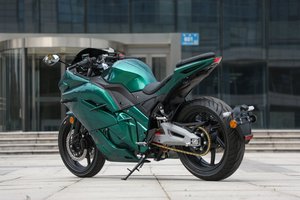2025何塞高端最新76v 10000瓦水冷中心电机140千米/小时速度赛车电动自行车摩托车