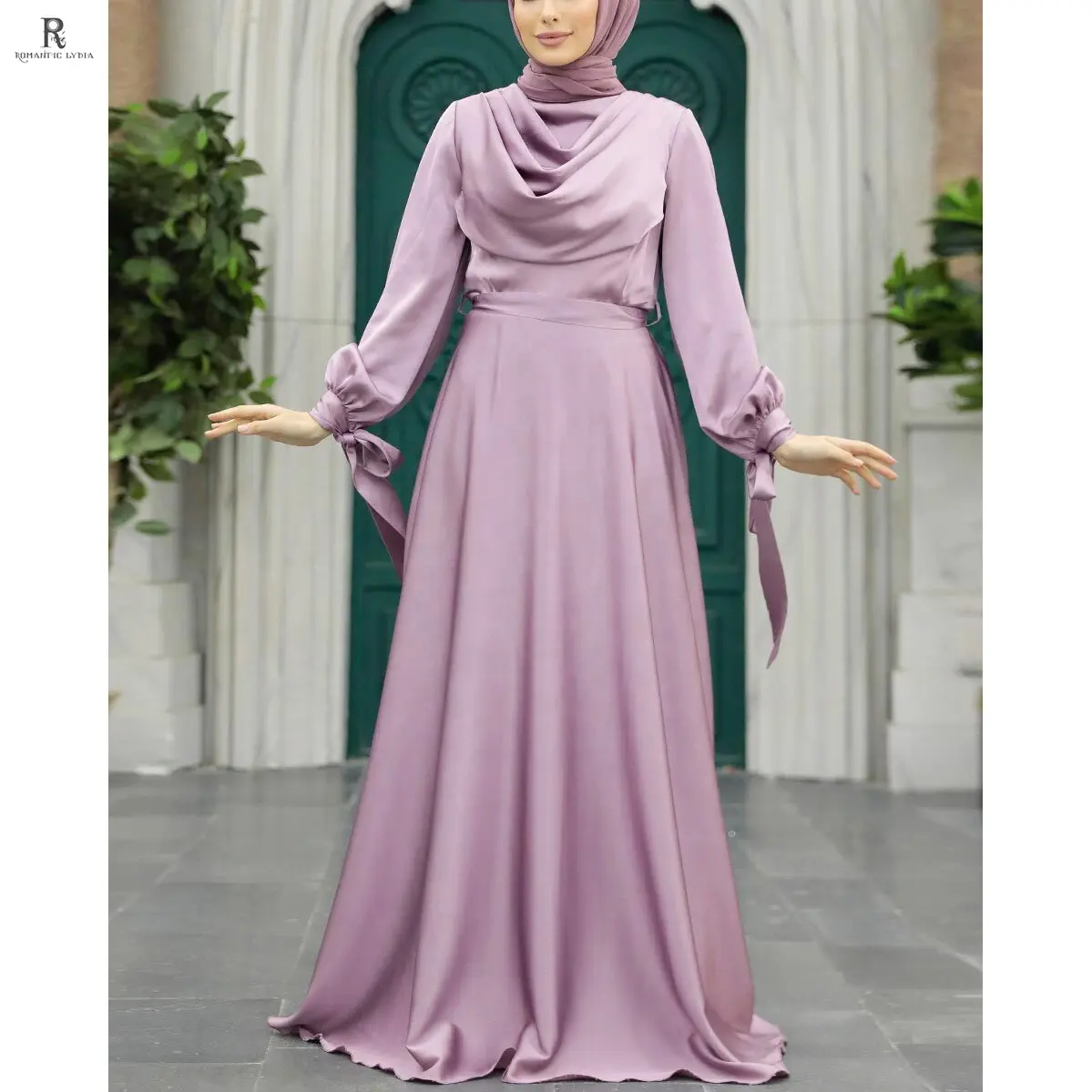 Robe de soirée ethnique musulmane modeste Robe ethnique en satin modeste pour femme