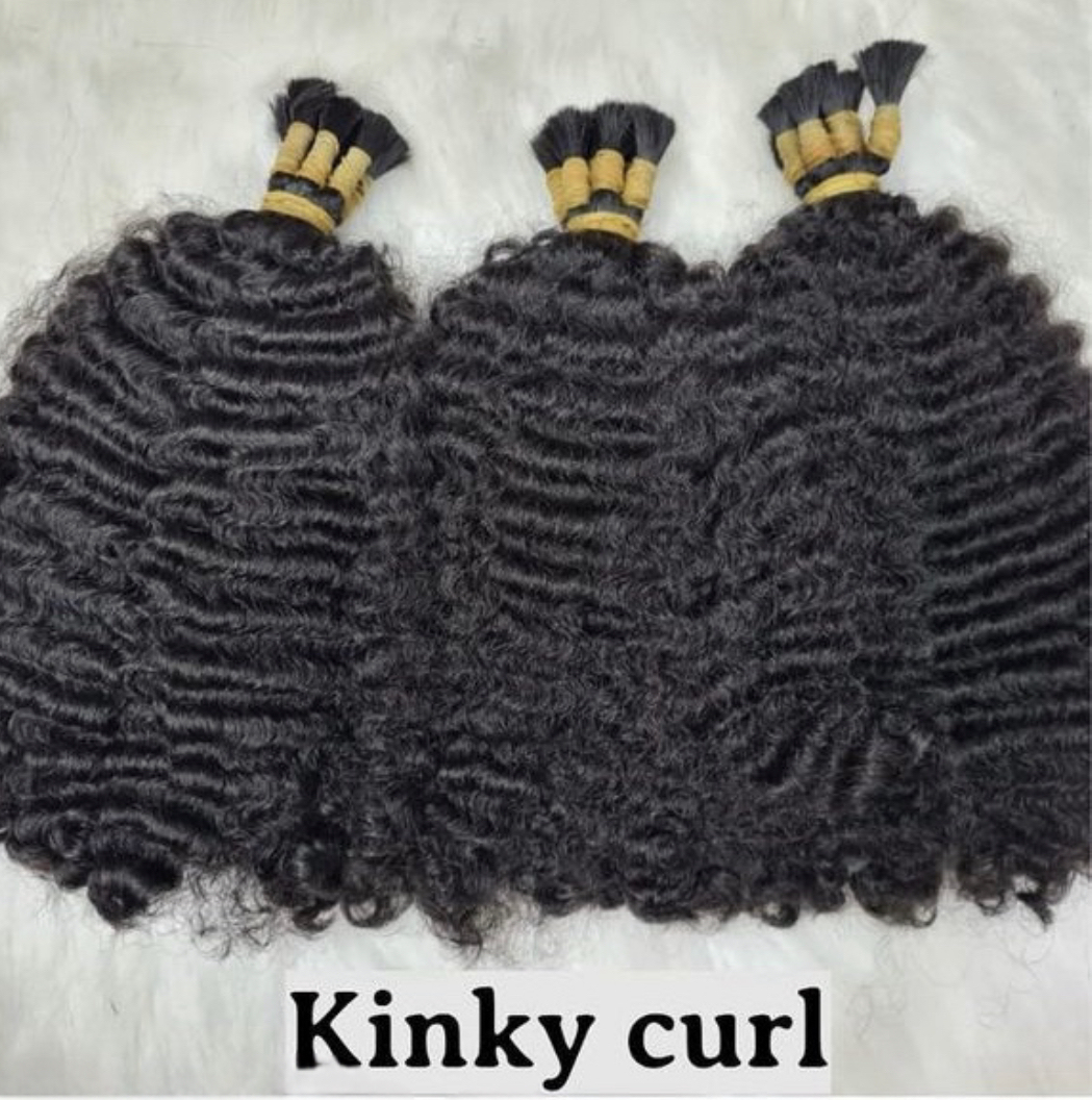 Cabello rizado afro en grandes cantidades
