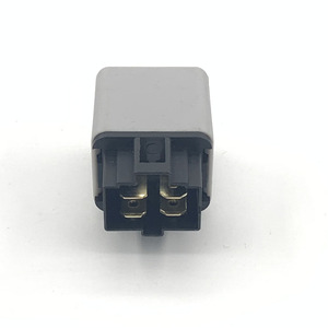 Power Relay Headlamp Relay OEM <strong>MC897148</strong> for FUSO for MITSUBISHI 24V 4PIN