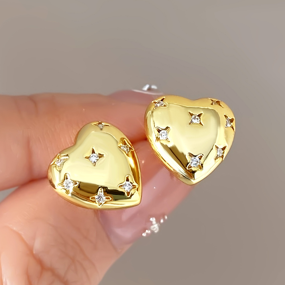 Boucles d'oreilles clous en or