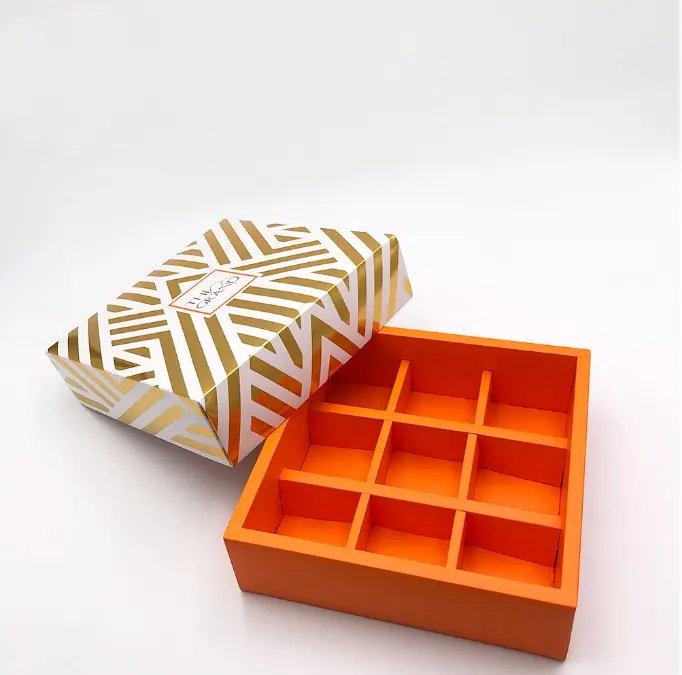Caja de regalo de lujo para Chocolate, caja de regalo de plástico transparente con inserto de cartón