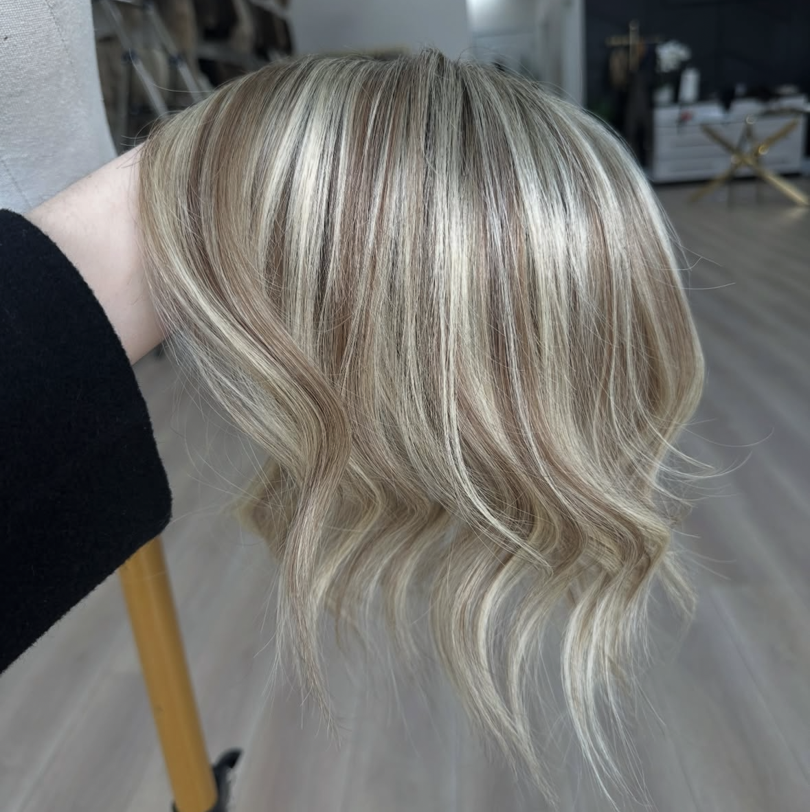Blond cendré avec mèches 5