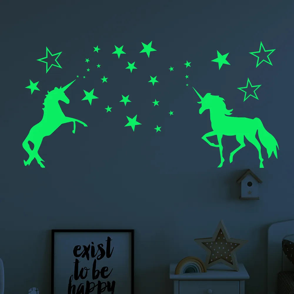 Adesivi murali Dropshipping per murales Cartoon Unicorn adesivi murali luminosi stelle decalcomania della parete