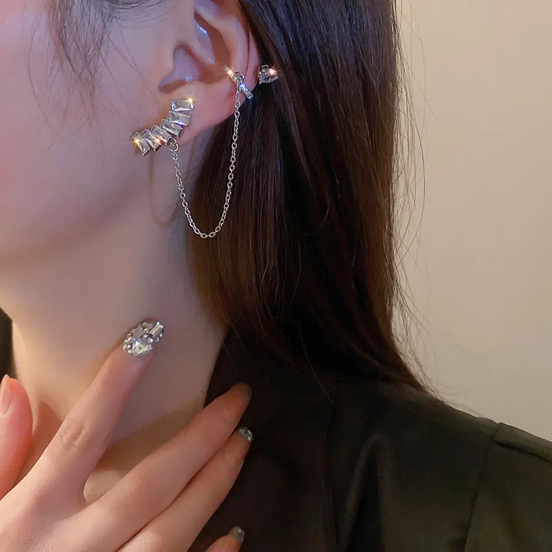 Anting Klip Manset Telinga Rumbai Panjang Warna Emas Mode Baru 2022 untuk Hadiah Perhiasan Wanita