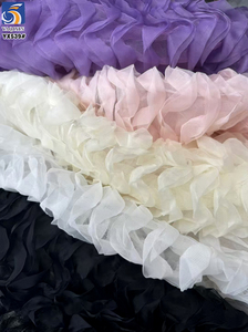 YX539 Neues Design Weiß Polyester 3D Wave Stickerei Tüll Net Mesh Fabric Plain Pattern für Kinder bekleidung