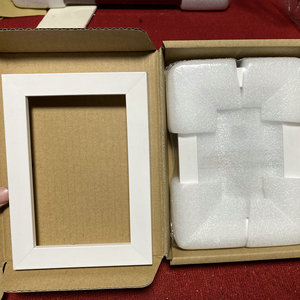 Handmade Simple Rectangular Wall Picture <strong>Frame</strong> Customized Wood Alloy Logo Decorative Cardboard Photo <strong>Frame</strong> Guangdong China - Product Image 5