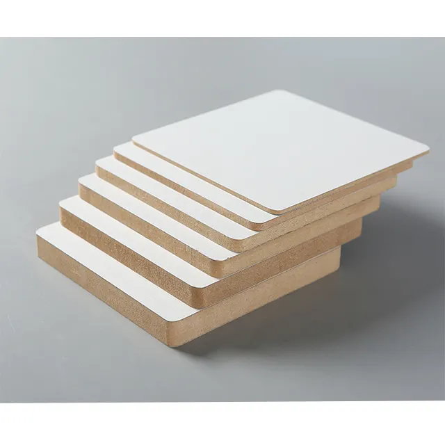 Buena calidad planchas de mdf con melamina blanca tablero de mdf de melamina 12mm 15mm 18mm