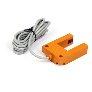 E3S-GS30E4 sensore fotoelettrico di tipo U con sensori ottici di alta qualità nel rilevamento del colore - Product Image 2