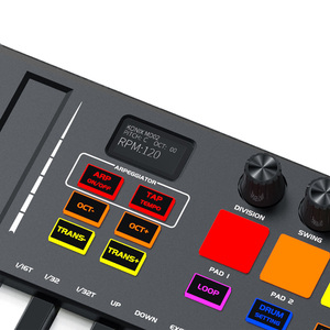 Strumento di produzione di musica elettronica portatile con Controller per tastiera MIDI a 25 tasti con comandi di disposizione Smart Strike pad - Product Image 5