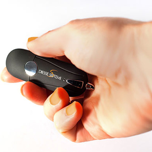 高品质塑料USB钥匙USB 2.0笔式驱动器，带彩色外壳 - Product Image 5