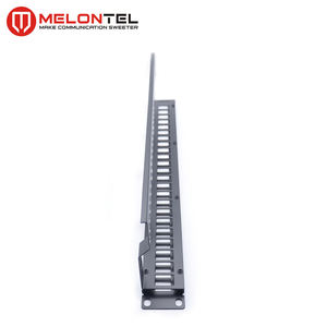 Panel de parche descargado tipo 1U, 24 puertos, 19 pulgadas, MT-4201, en blanco, con gestor de cables