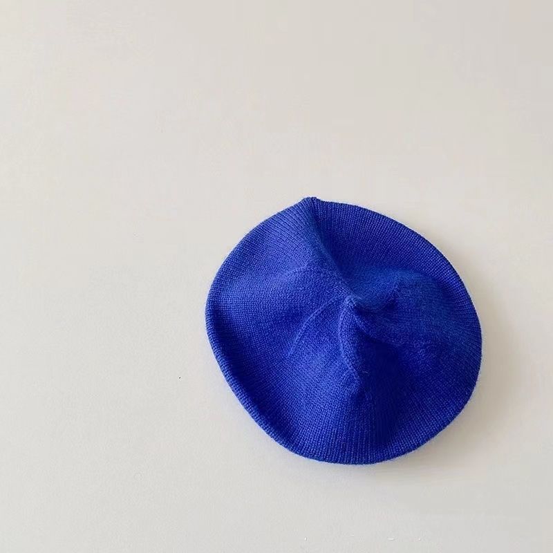 Béret tricoté bleu roi