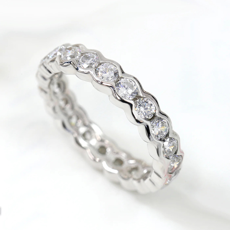 Q885 white gold