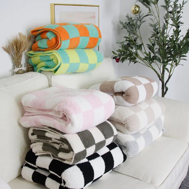 Factory price microfiber feather yarn knit checkerboard throw blanket for home decoration