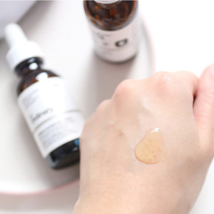 สารละลายคาเฟอีน5% + EGCG (30มล.) ของเหลวบนใบหน้าด้วยกรดไฮยาลูโรนิกช่วยลดลักษณะรูปร่างดวงตาริ้วรอยบวม - Product Image 5
